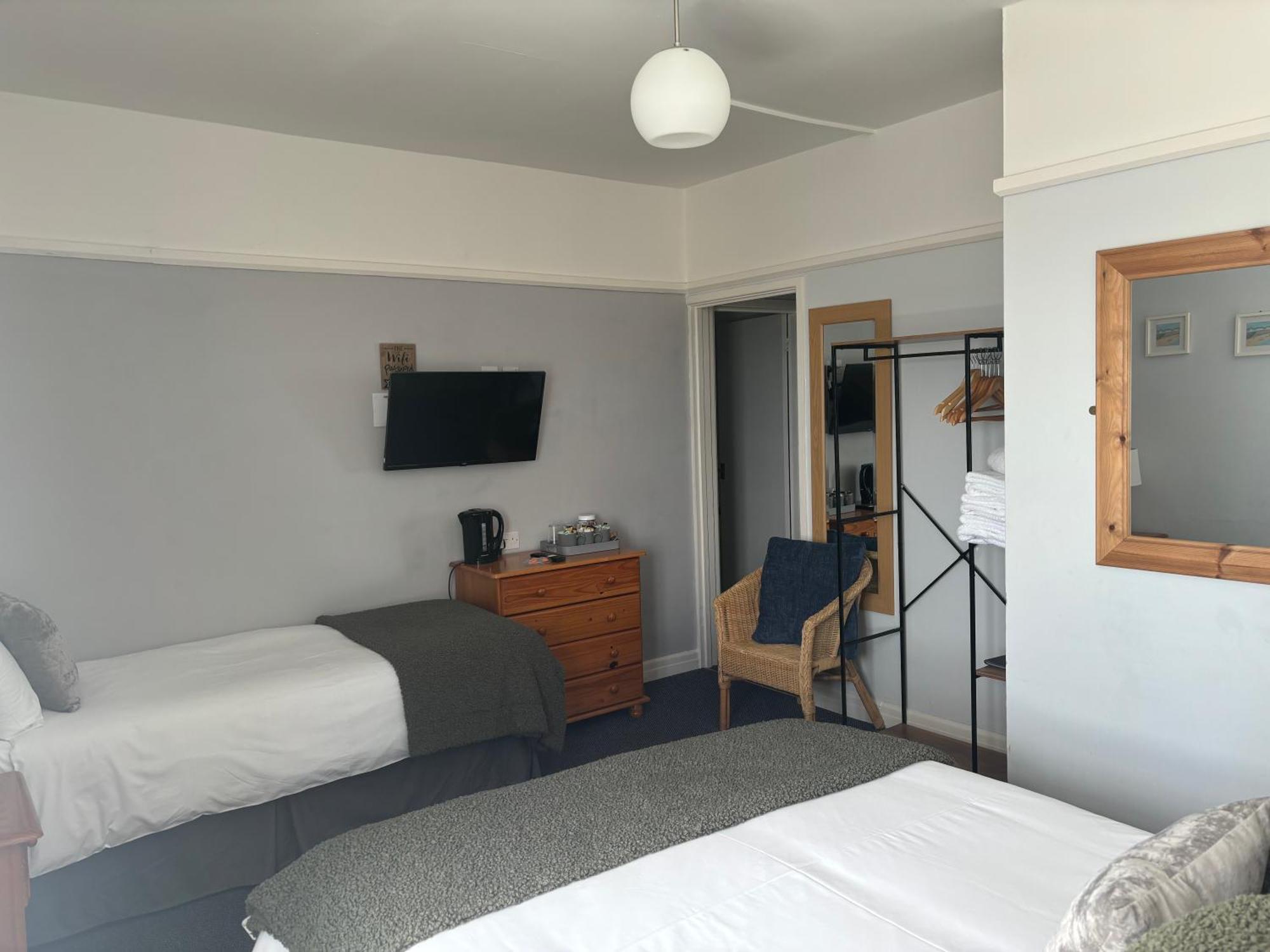 The Yacht Inn Penzance Bagian luar foto