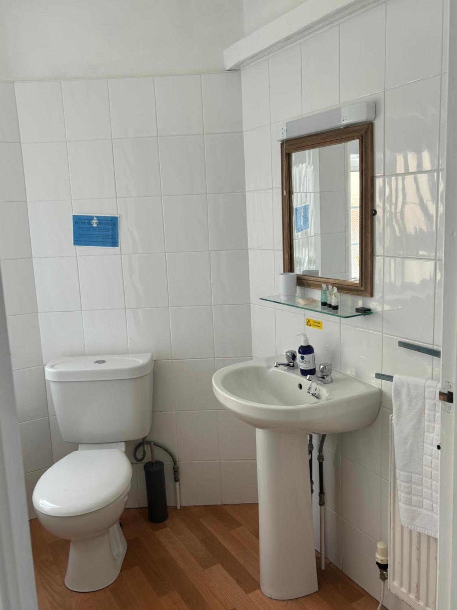 The Yacht Inn Penzance Bagian luar foto