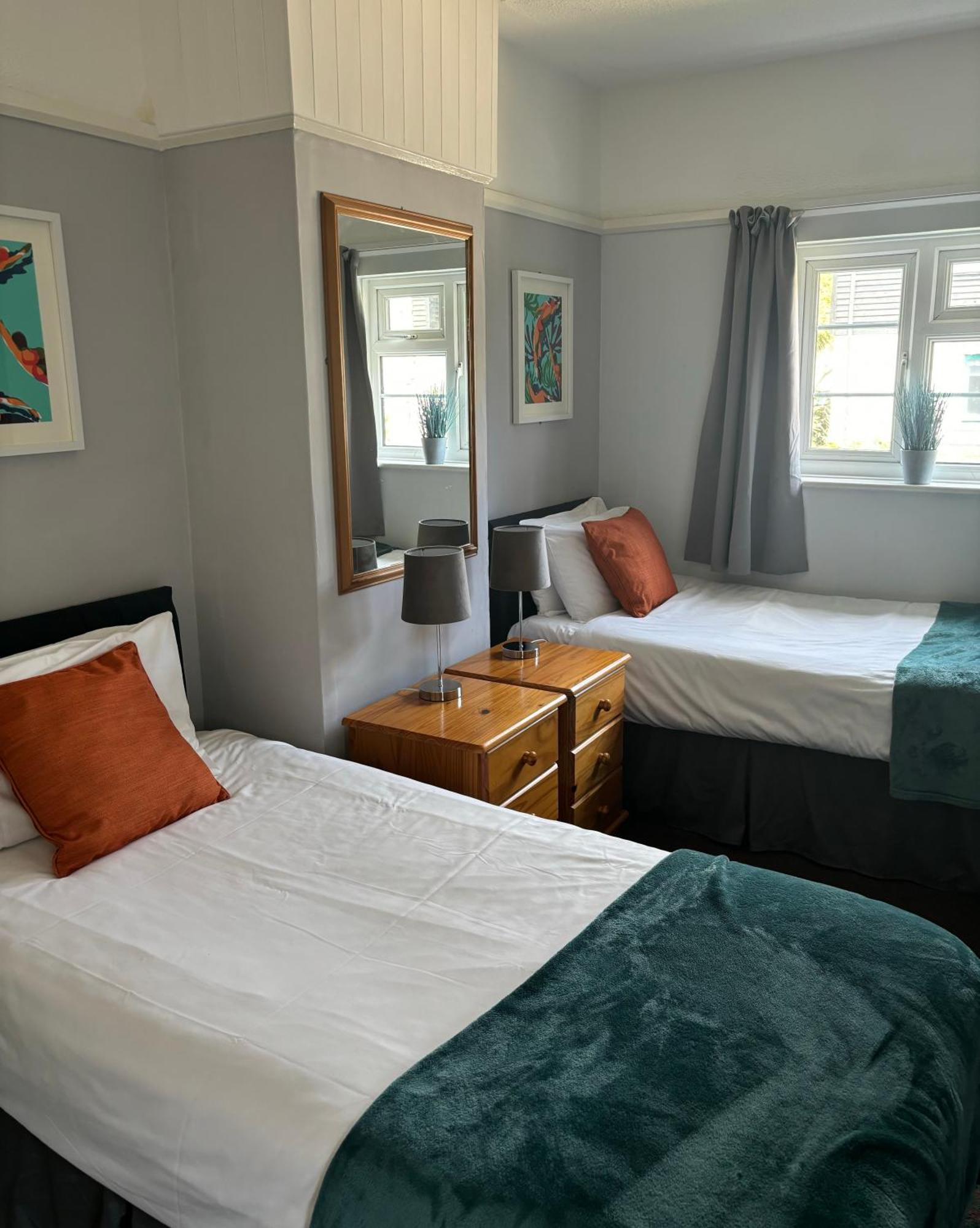 The Yacht Inn Penzance Bagian luar foto
