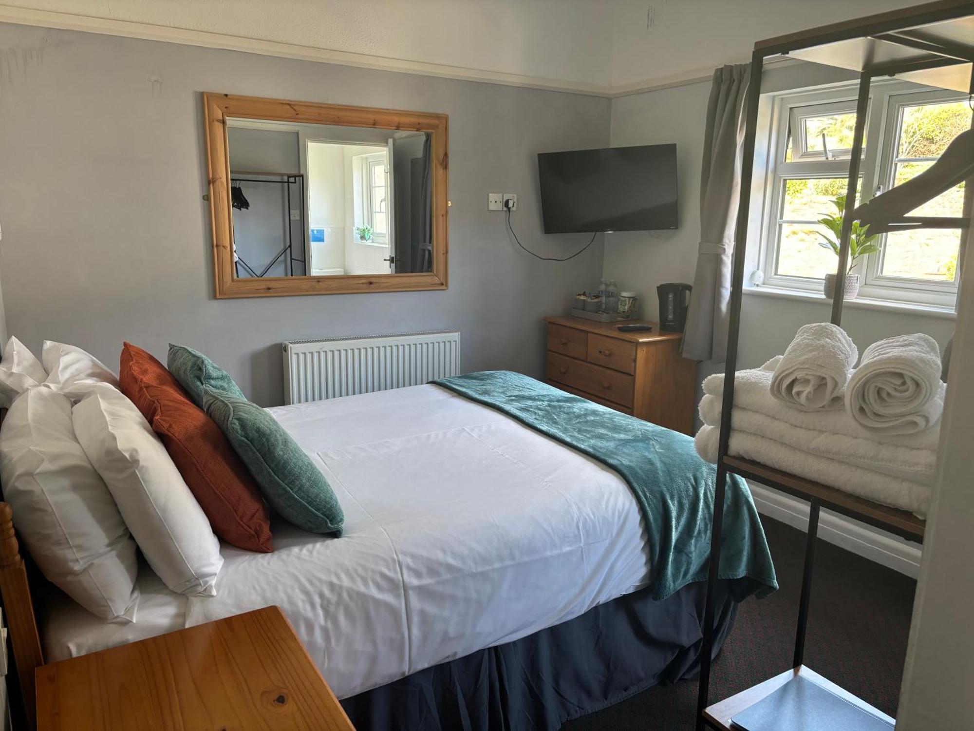 The Yacht Inn Penzance Bagian luar foto