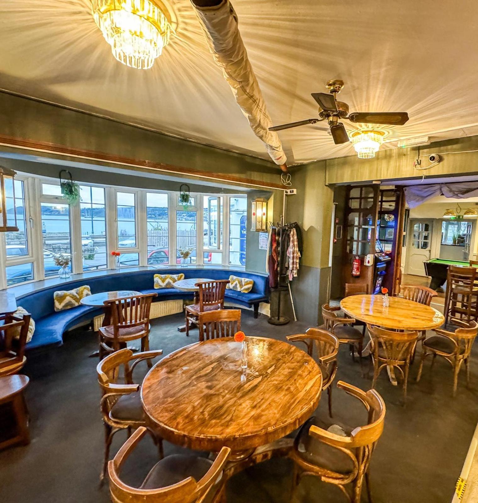 The Yacht Inn Penzance Bagian luar foto